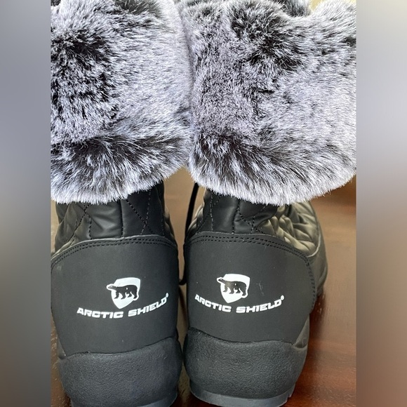 Arctic Shield women’s Anna fur lined waterproof insulated boots size 9 M black - Picture 3 of 5